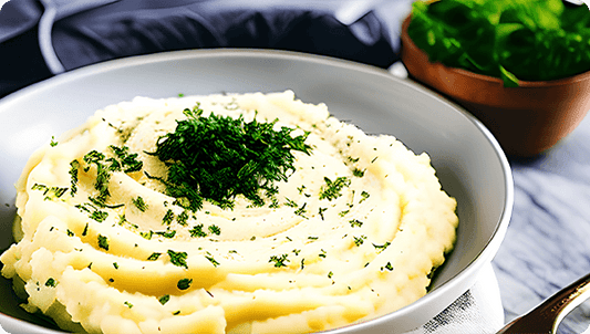 Creamy Garlic Mashed Potatoes with Dried Parsley